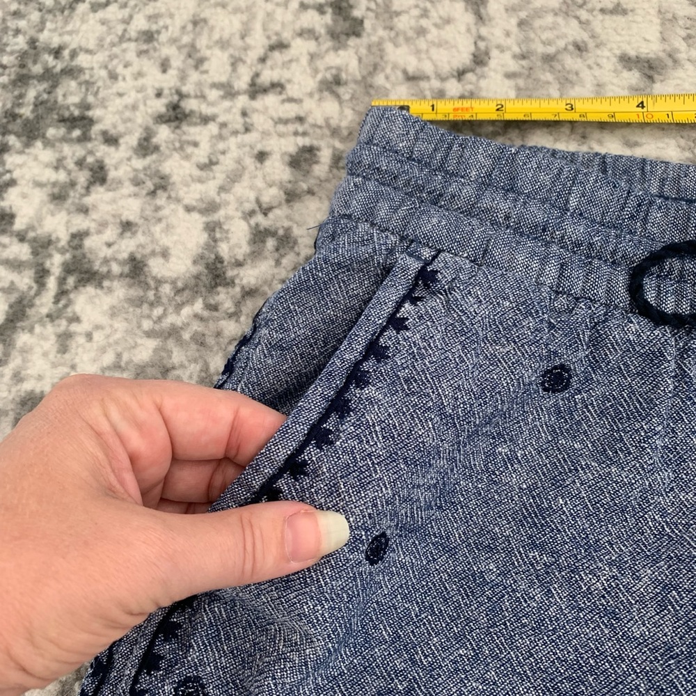3/$20! Excellent condition linen shorts sz 0 - Picture 2 of 5